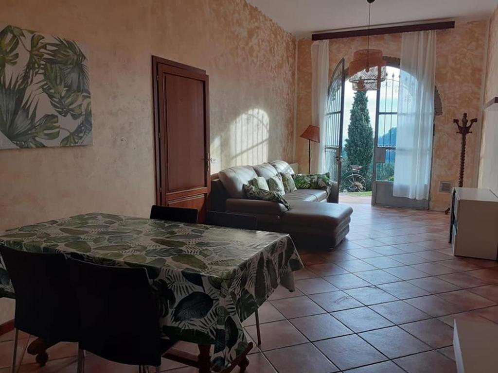 Podere"Sulle Soglie Del Bosco" Appartament And Rooms Pescia Ngoại thất bức ảnh